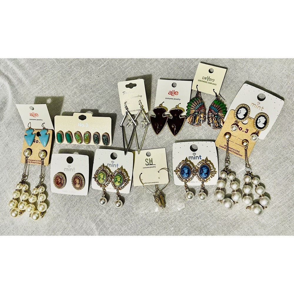 Beautiful Mixed Lot Vintage Inspired Earrings – Cameo, Pearl & Statement Styles